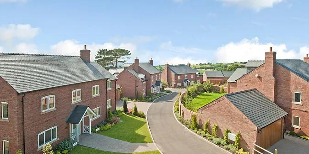 0028_Nulok Roof Installed With Brazilian Slate On This Award Winning Development In Cheshire. There Were 24 Homes