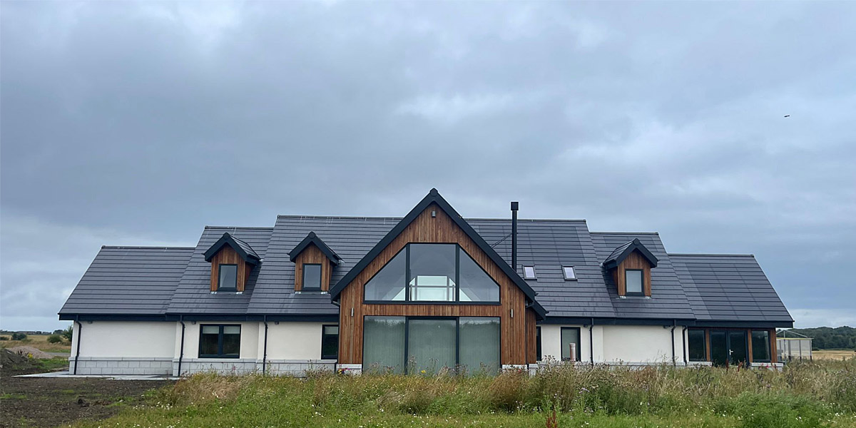 0035_New Build In Scotland Chooses Nulok Ceramic Tiles & Solar Tiles To Power Home